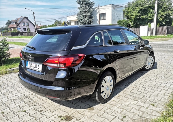 Opel Astra cena 55900 przebieg: 145000, rok produkcji 2019 z Czerniejewo małe 301